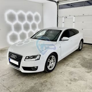 AUDI A5 8T. Aktualizace softwaru a map na nejnovější verzi Audi MMI 3G Basic navigace ve vozidle Audi A5 8T. Po úspěšné...